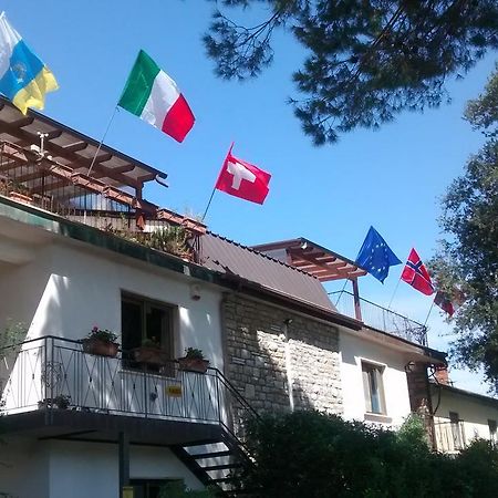 Aparthotel Casa Furrer Tirrenia Exterior foto