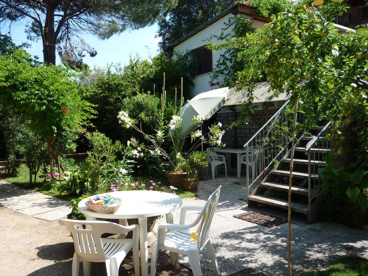 Aparthotel Casa Furrer Tirrenia Exterior foto
