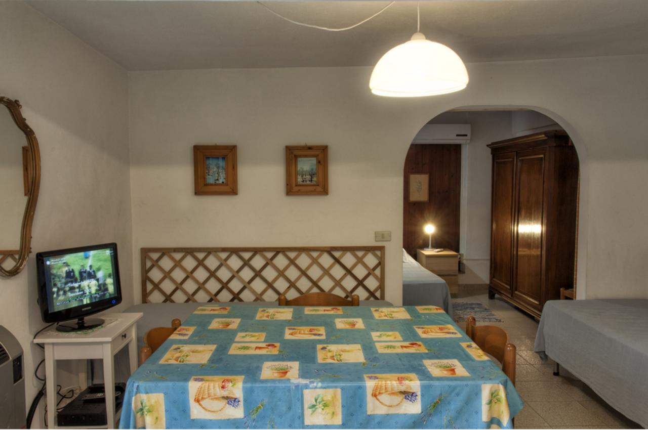 Aparthotel Casa Furrer Tirrenia Exterior foto