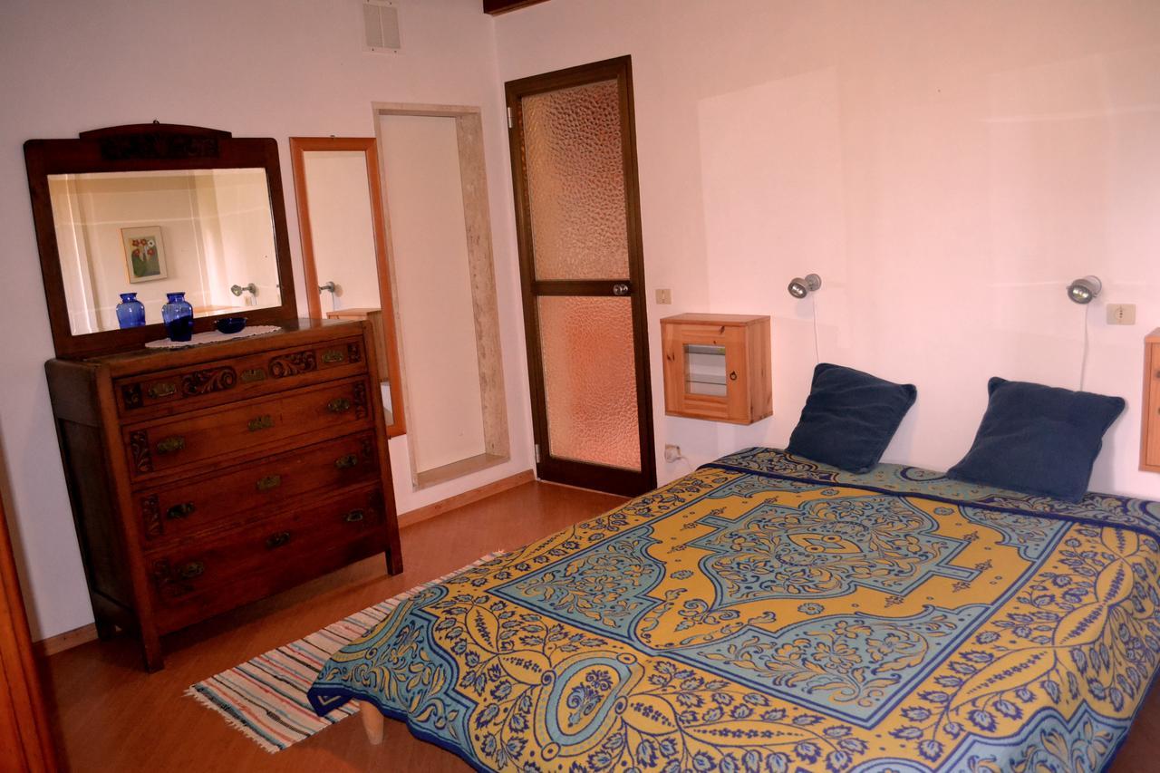 Aparthotel Casa Furrer Tirrenia Habitación foto
