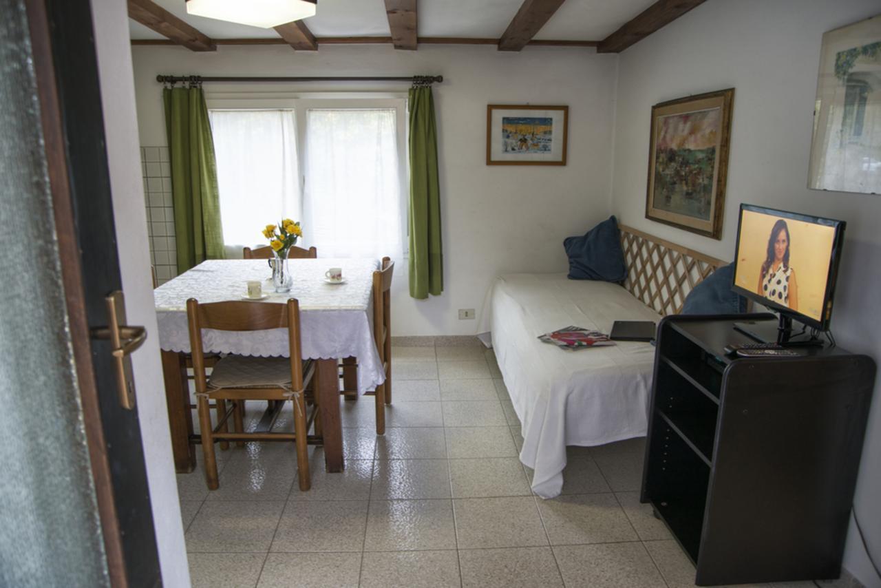 Aparthotel Casa Furrer Tirrenia Exterior foto